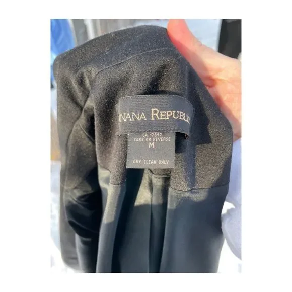 Banana Republic Black Wool Blazer Fitted Single Breast Notched Collar Sz M - Picture 7 of 7